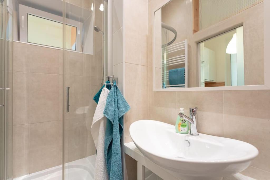 Danube Art Apartments Vienne Extérieur photo